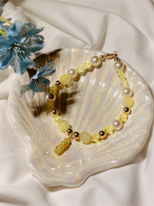 Sunbeam Pearl Bracelet – zartes gelb-goldenes Perlenarmband💛✨